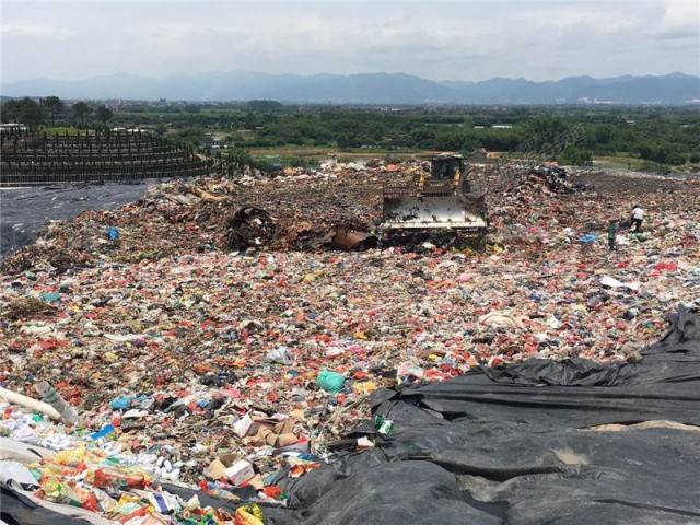 關注丨珠穆朗瑪峰成了一座“垃圾峰”？